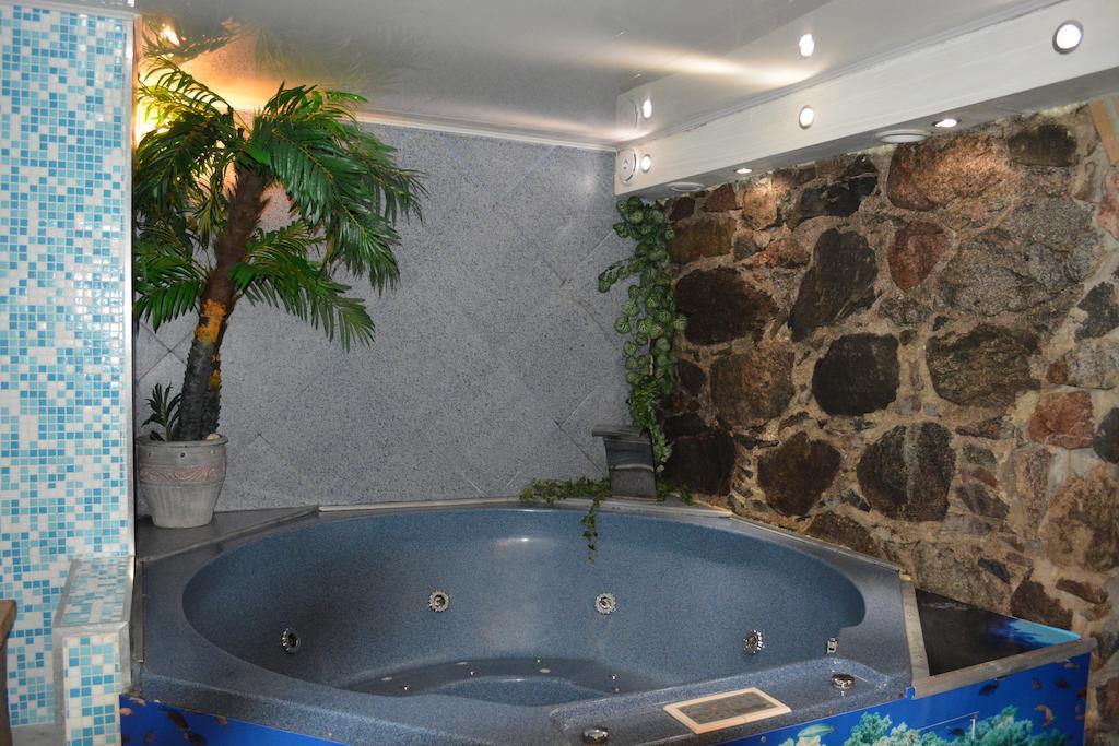 Viesu Nams Klanas Hotel Engure Buitenkant foto