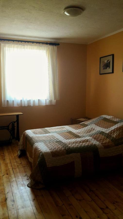 Viesu Nams Klanas Hotel Engure Buitenkant foto